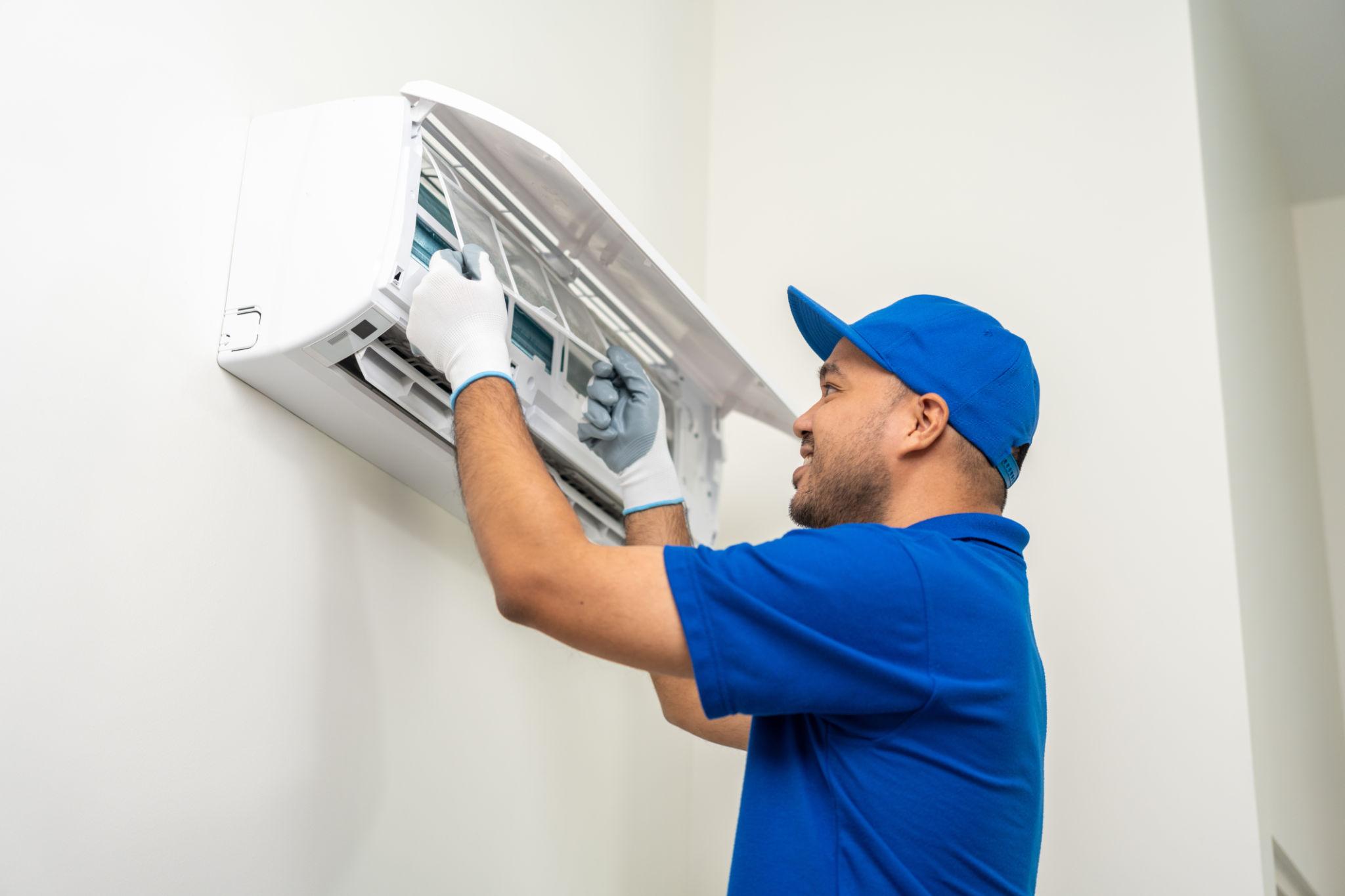 AC repair technician providing service in Chandigarh